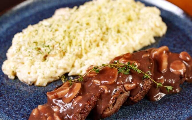 Filé Mignon ao molho madeira